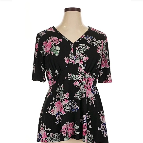 torrid Tops - Torrid Black Floral Babydoll V-Neck Short Sleeve Peplum Blouse 4X